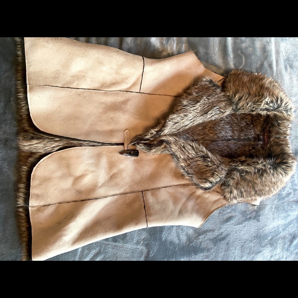 2/$25. FEVER reversible faux fur/ultra suede vest.